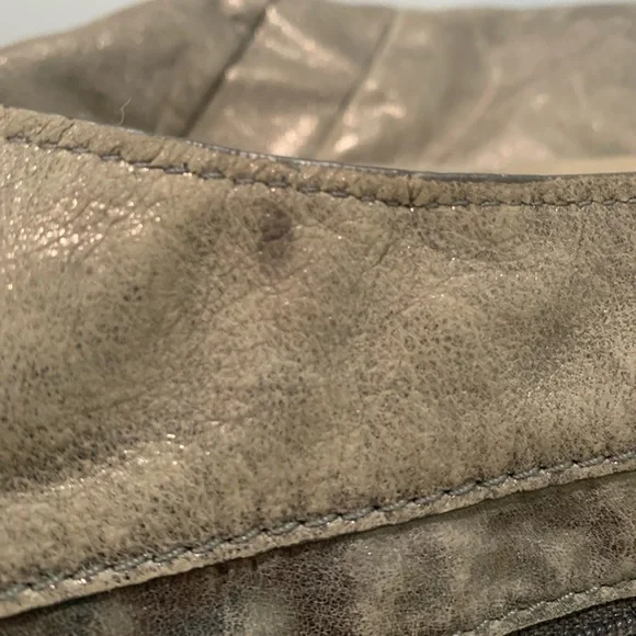 Michael Kors, champagne purse with silver accents - Picture 6 of 10